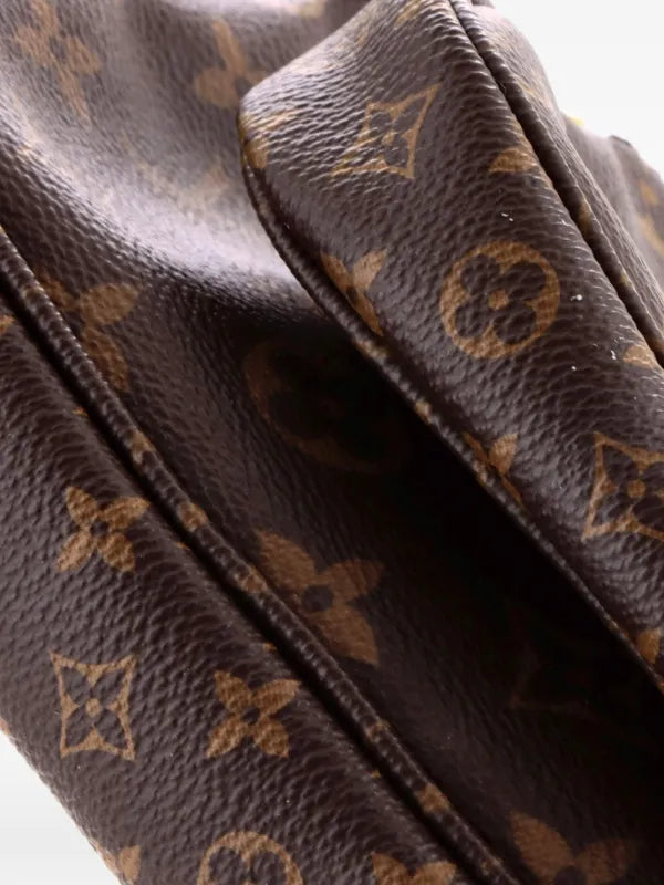 Louis Vuitton Multi Pochette Accessoires in Monogram canvas