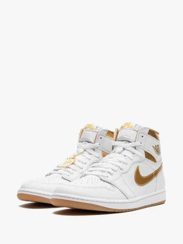 Air Jordan 1 Retro High OG "Metallic Gold" sneakers